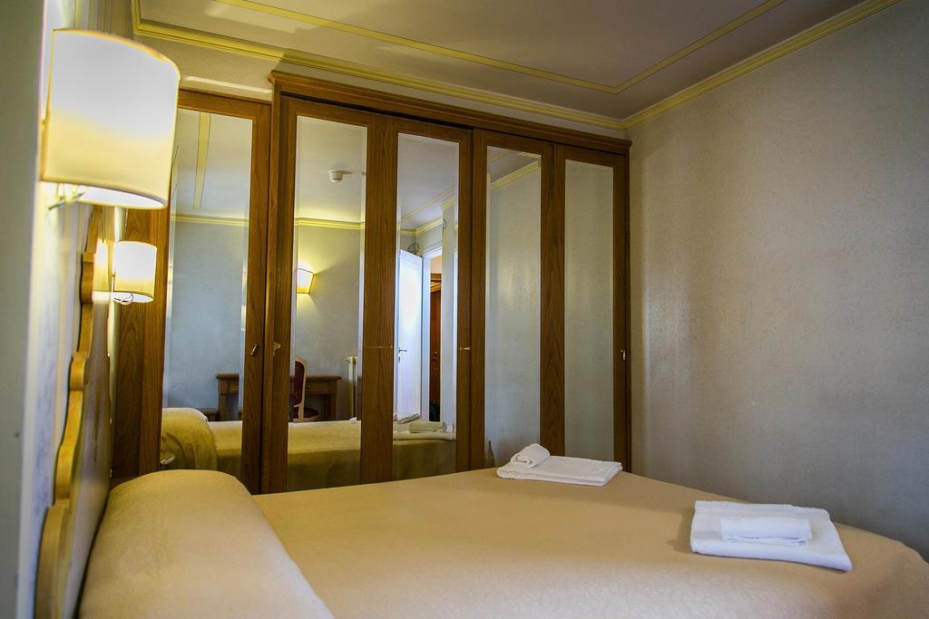 Hotel Posta R.T.A. Madonna di Campiglio Luaran gambar