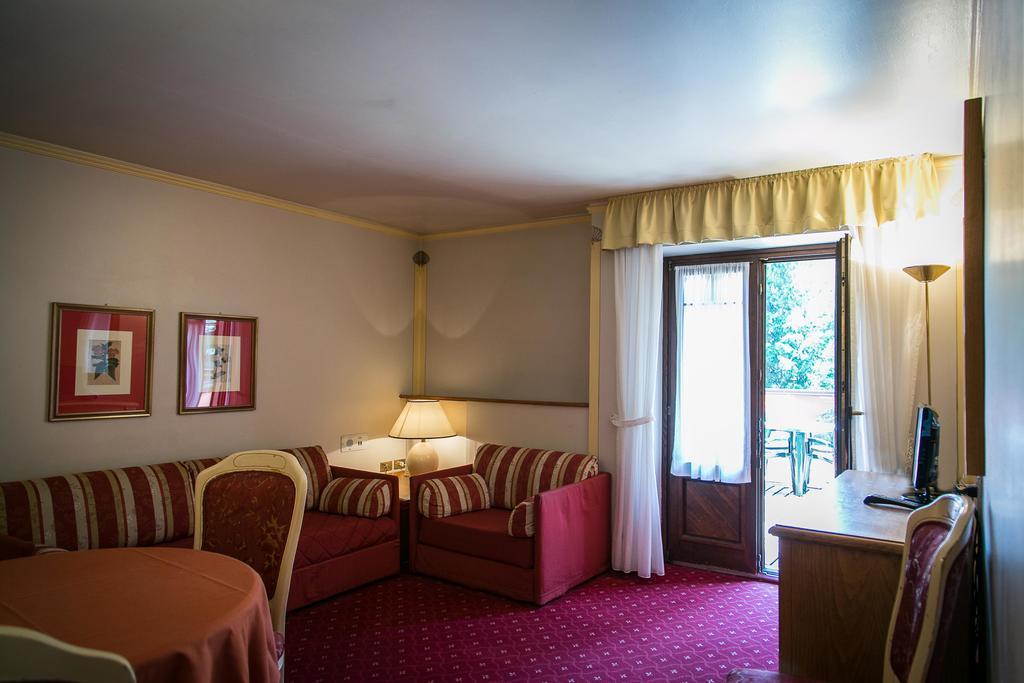 Hotel Posta R.T.A. Madonna di Campiglio Luaran gambar